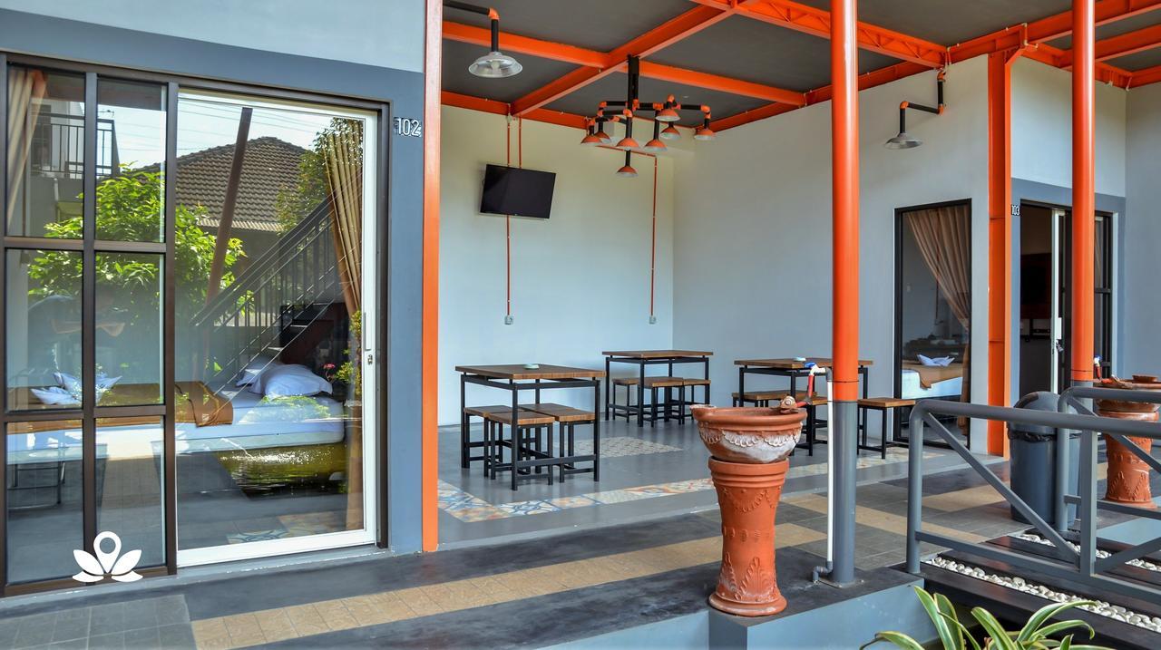 Ndalem Sorogenen Guesthouse Yogyakarta Extérieur photo